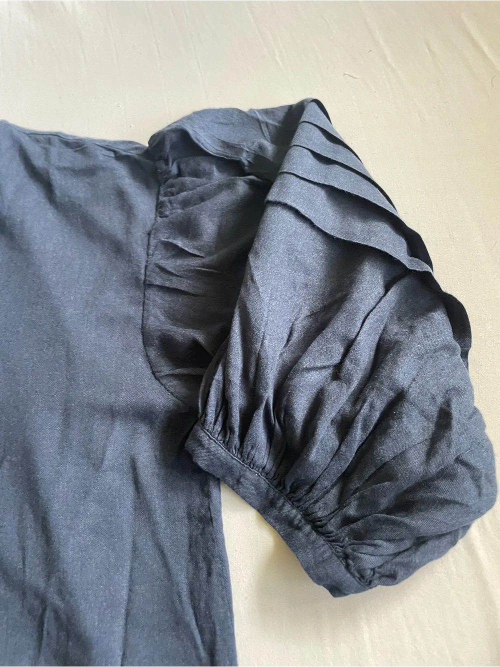 Banana Republic Women’s Blue Solid Woven Cotton V-Neck Tie Balloon Blouse